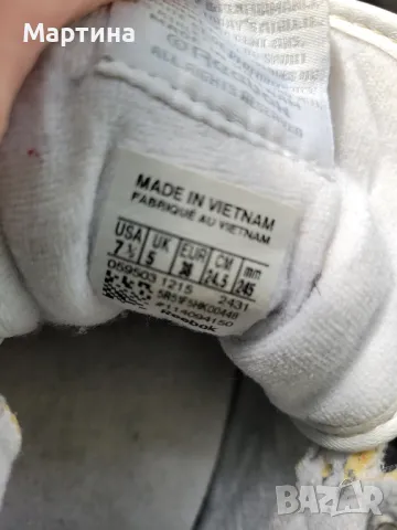 Дамски оригинални маратонки Reebok , снимка 4 - Маратонки - 49032321