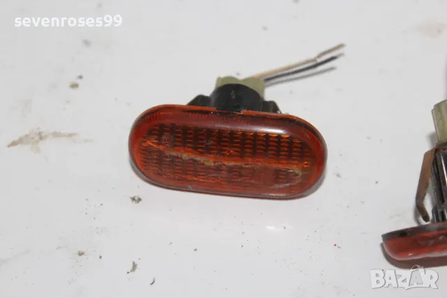 Мигач калник ляв десен Renault Laguna 1 1.8i 1997 Рено Лагуна 1 хечбек, снимка 2 - Части - 48508124