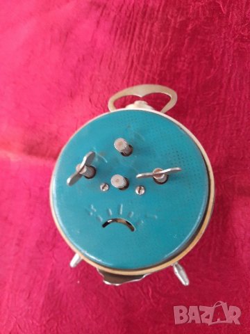 Стар Руски будилник-Витяз, снимка 17 - Антикварни и старинни предмети - 36953001