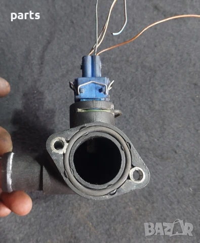 Воден Фланец и Датчик VW Пасат 5 1.9TDI (2) - Голф - Бора
- Ауди A3 8L - A4 Б5
- 028121132, снимка 3 - Части - 51087424