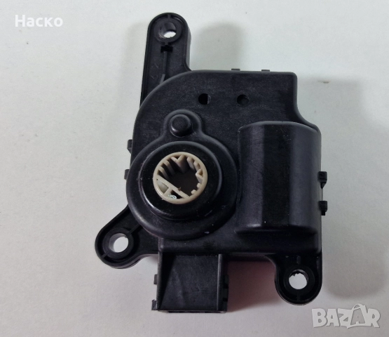 Моторче Актуатор Клапи Парно Климатик Климатроник Киа Кия Сиид Kia Ceed 2006 - 2012, снимка 2 - Части - 52108694