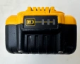 DeWALT DCB184 XR - Акумулаторна батерия 18V 5.0Ah с индикатор!, снимка 4
