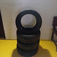 4 броя употребявани зимни гуми 205/55/16 с шипове, снимка 1 - Гуми и джанти - 43212768
