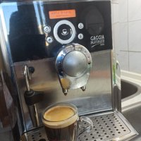 Кафеавтомат Гаджия Платинум работи отлично и прави хубаво кафе с каймак , снимка 2 - Кафемашини - 44079072