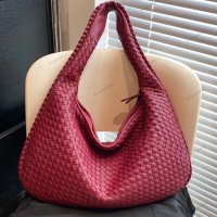 Френска дамска тъкана чанта от висок клас, универсална чанта за рамо под мишниците, 11цвята, снимка 2 - Чанти - 42111425