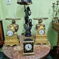 Прекрасен антикварен френски бронзов каминен часовник , снимка 4 - Антикварни и старинни предмети - 43686794