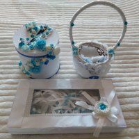 Сватбени аксесоари в бяло и синьо, снимка 1 - Подаръци за сватба - 43324621