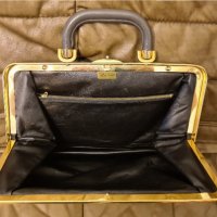 дамска чанта от естествена кожа Bon Gout, снимка 10 - Чанти - 35549361