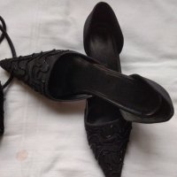 Официален комплект-обувки +чантичка, снимка 5 - Чанти - 39963462