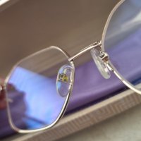 Очила със защита от синя светлина , снимка 2 - Слънчеви и диоптрични очила - 43791026