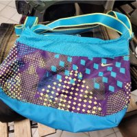  NIKE спортна цветна чанта,голяма, снимка 4 - Чанти - 39200166