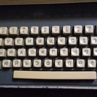 Пишеща машина Марица 41, снимка 2 - Антикварни и старинни предмети - 26636139