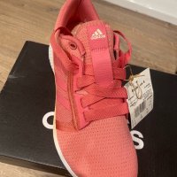 Чисто нови и оригинални маратонки Adidas, снимка 3 - Маратонки - 43690745