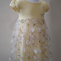 Жълта рокля с цветя за малка принцеса  , снимка 3 - Детски рокли и поли - 33017052