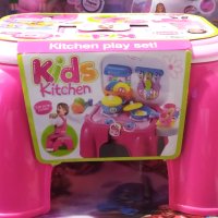 Детска кухня светеща и музикална , снимка 1 - Кукли - 43215213