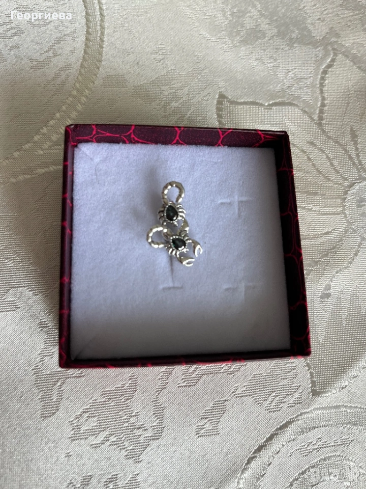 Обици с формата на скорпион, снимка 1