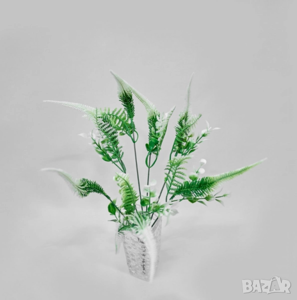 Декоративни аранжировки от изкуствени папрати и зелени растения – свеж акцент за всеки интериор, снимка 1
