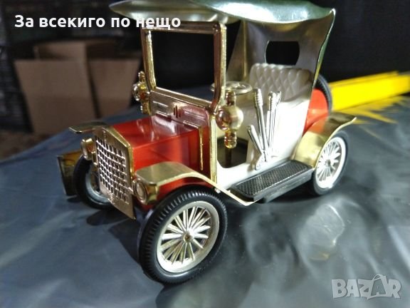 Пластмасова, колекционерска, Ретро Количка на повече от 35 години  , снимка 1