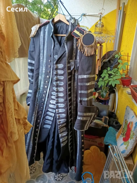 Извършвам шивашки услуги,подгъви,пердета,корекций,сценични костюми, снимка 1