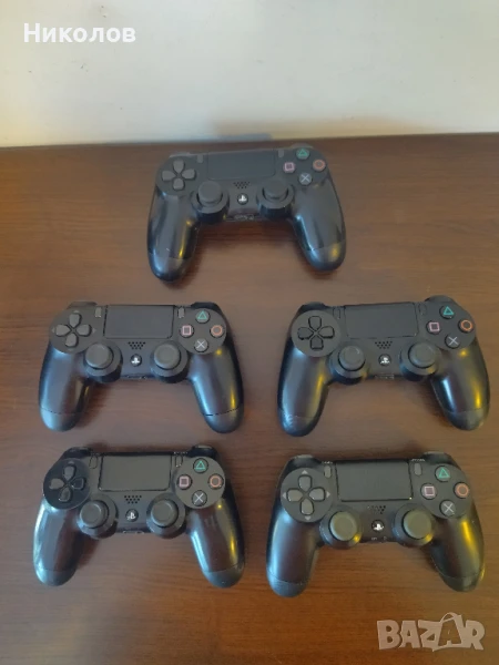 Продавам оригинален джойстик за Playstation 4 (PS4), снимка 1