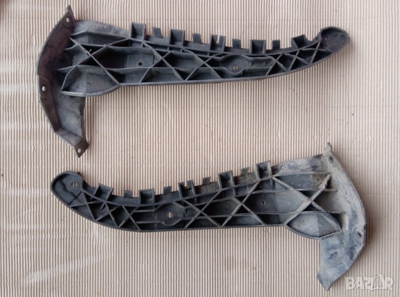 държач / водач задна броня Audi A6 c5 седан, снимка 1