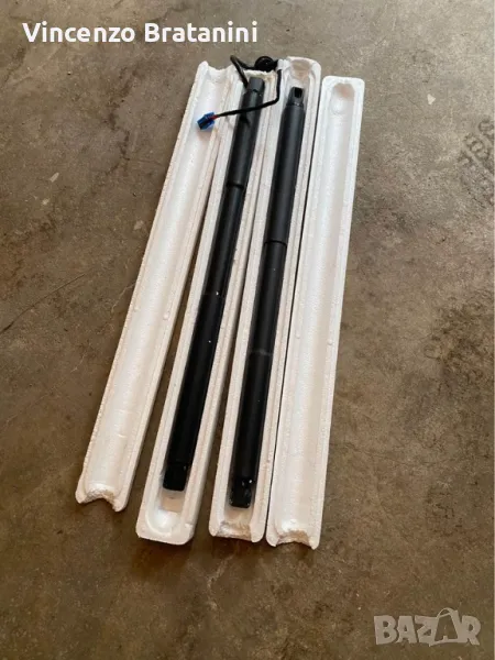 Чисто нови амортисьори за багажник за Mercedes GLE / ML w166, снимка 1