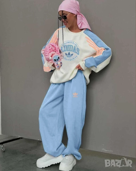дамски екипи Adidas , снимка 1