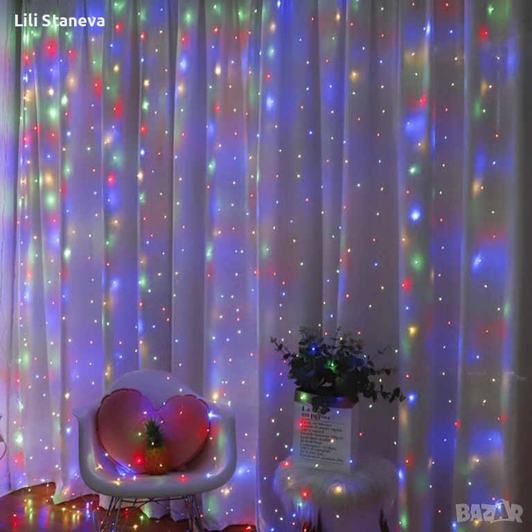 Коледни лампички с 300Led лампи 3 метра на 3 метра ,коледна завеса с дистанционно., снимка 1