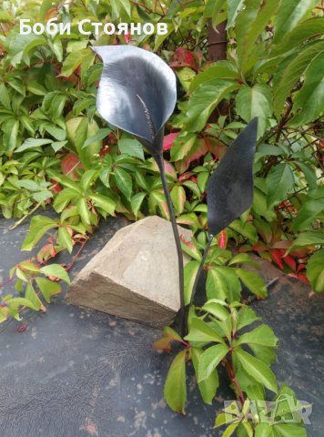 Метална кала, снимка 2 - Изкуствени цветя - 35720379