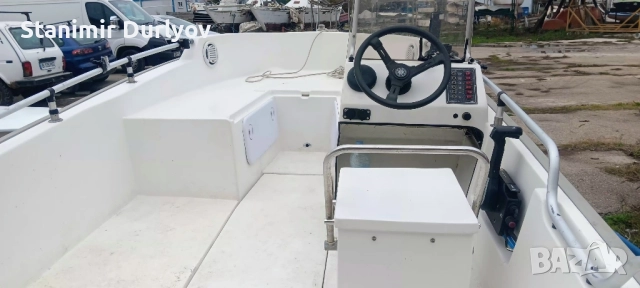 лодка двигател и ремарке без регистрация, снимка 5 - Воден транспорт - 50876166