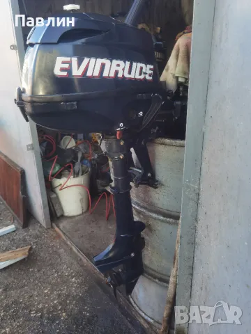 Извънбордови двигател-марка Evinrude , снимка 2 - Воден транспорт - 49154763
