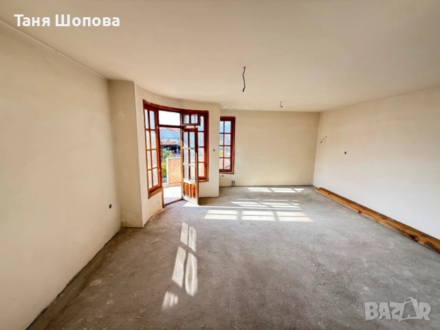 Многостаен апартамент с гараж за продажба в рад Петрич, снимка 4 - Апартаменти - 52443459