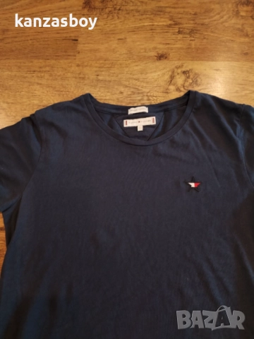 Tommy hilfiger - страхотна юношеска тениска 176см. 