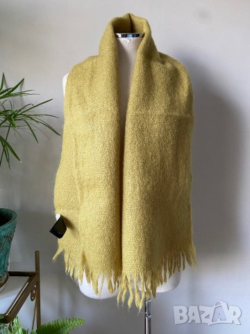 Светлозелен шал HM от 50 % мохер и 50 % вълна, снимка 4 - Шалове - 38956927