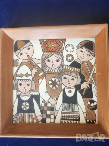 керамика - художествени изделия от България, Естония и Украйна (от там и Хохлома с герба на Украйна), снимка 5 - Декорация за дома - 52096162