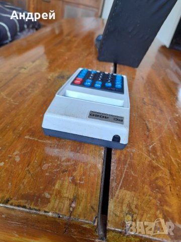 Стар калкулатор Interton PC4020, снимка 3 - Антикварни и старинни предмети - 36719056