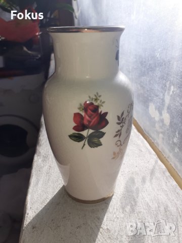 Английски порцелан вазичка позлата роза маркировка, снимка 2 - Антикварни и старинни предмети - 43542457