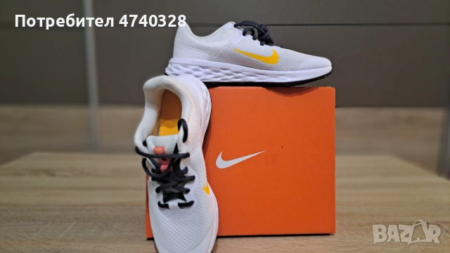 Детски Обувки NIKE Revolution, снимка 4 - Детски маратонки - 53506169