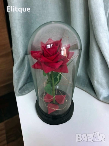 Красива осветена роза в стъкленица с красива подаръчна кутия, снимка 10 - Подаръци за жени - 52778638