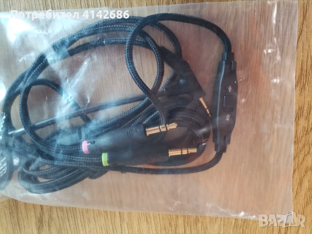 Кабел с жакове и микрофон Roccat Cross, снимка 3 - Микрофони - 52858808