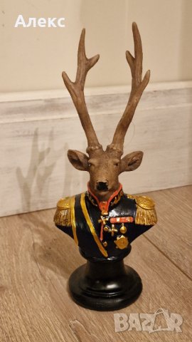 Коледен Генерал, еполети, елен –Италия, 23.5см, снимка 2 - Декорация за дома - 43493221
