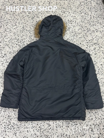 Мъжка парка ALPHA INDUSTRIES. Размер М, снимка 9 - Якета - 53302335