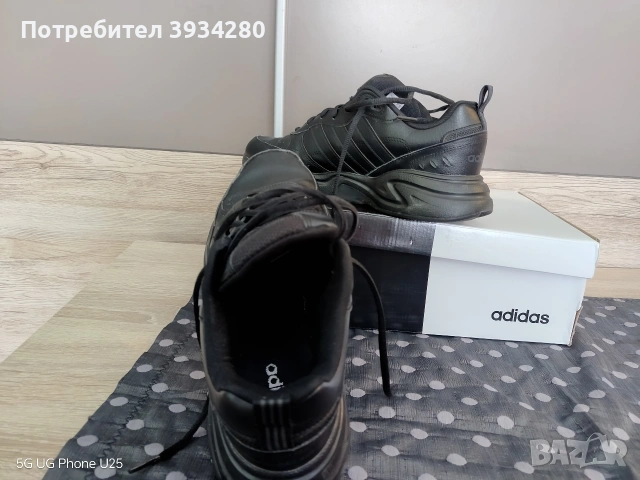 Продавам маратонки adidas 45 1/3, снимка 3 - Ежедневни обувки - 53571626