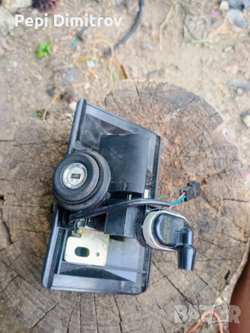 БРАВА ЗА БАГАЖНИК MERCEDES W208 A2088000375, снимка 4 - Части - 50573940