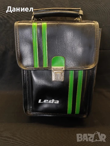 Винтидж чанта за през рамо Leda.