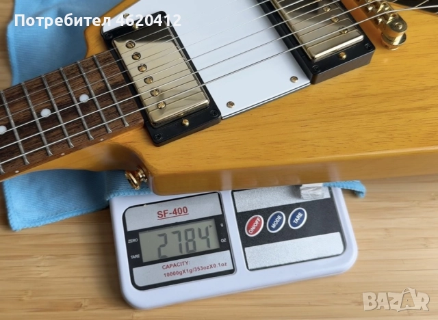 Epiphone Inspired by Gibson Custom 1958 Korina Flying V Aged Natural Gloss, снимка 10 - Китари - 52246463