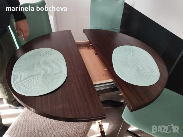 маса с четири стола, снимка 3 - Маси - 52176440