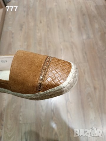 обувки , снимка 2 - Дамски ежедневни обувки - 43586396