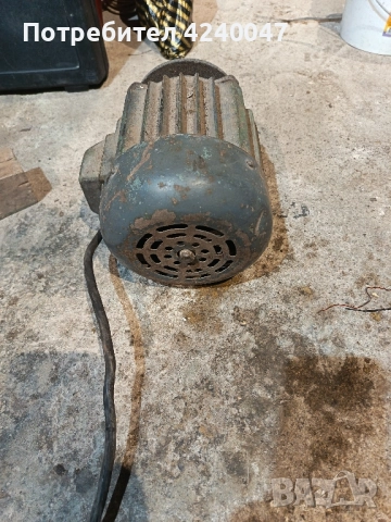 Електромотор (шмиргел) 220в , 1.5кв,1420 об/мин., снимка 3 - Други инструменти - 52333502