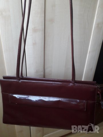 Дамска чанта с две дръжки, снимка 1 - Чанти - 28580574